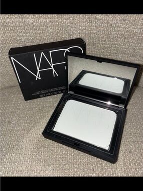 NARS Light Reflecting Setting Powder